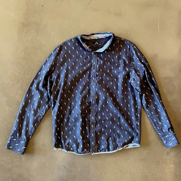 ZAK lightning bolt shirt - Picture 2 of 2